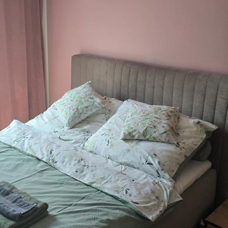 Apartament 3 Pokojowy Lub Pokoj W Mieszkaniu W Nowym Bloku Варшава Экстерьер фото