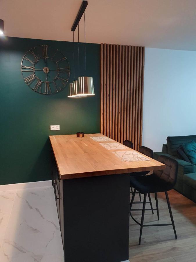 Apartament 3 Pokojowy Lub Pokoj W Mieszkaniu W Nowym Bloku Варшава Экстерьер фото