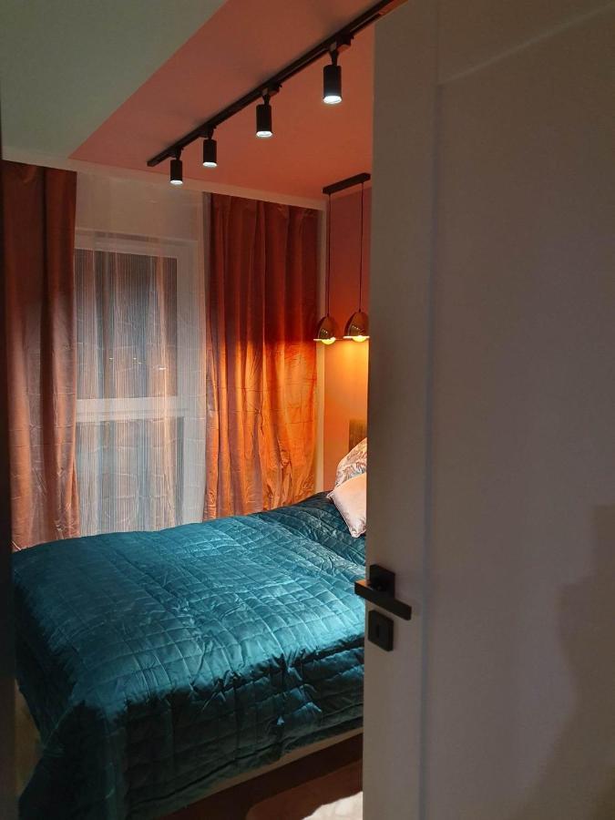Apartament 3 Pokojowy Lub Pokoj W Mieszkaniu W Nowym Bloku Варшава Экстерьер фото