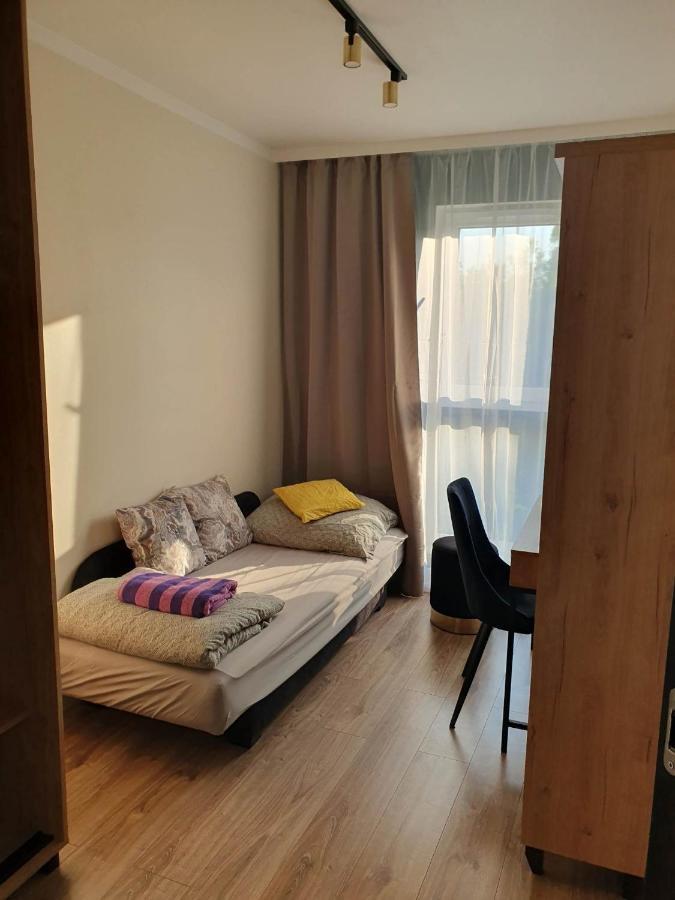 Apartament 3 Pokojowy Lub Pokoj W Mieszkaniu W Nowym Bloku Варшава Экстерьер фото