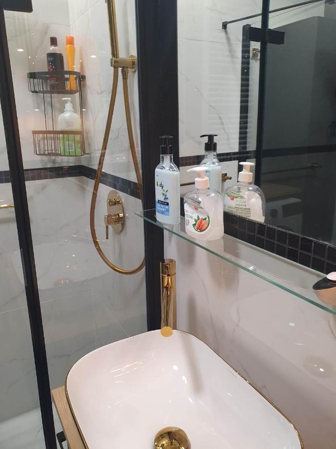 Apartament 3 Pokojowy Lub Pokoj W Mieszkaniu W Nowym Bloku Варшава Экстерьер фото